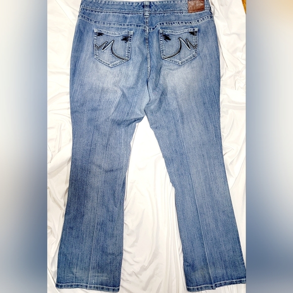 Maurices Plus Size Denim Jeans Womens Size 20 Long - Picture 9 of 9